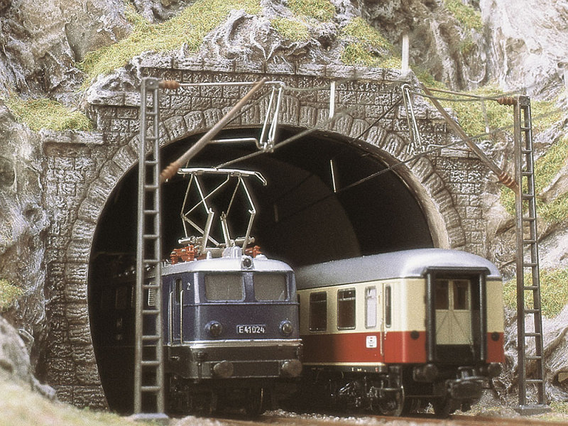 Busch Tunnelportale 2-gleisig 8192