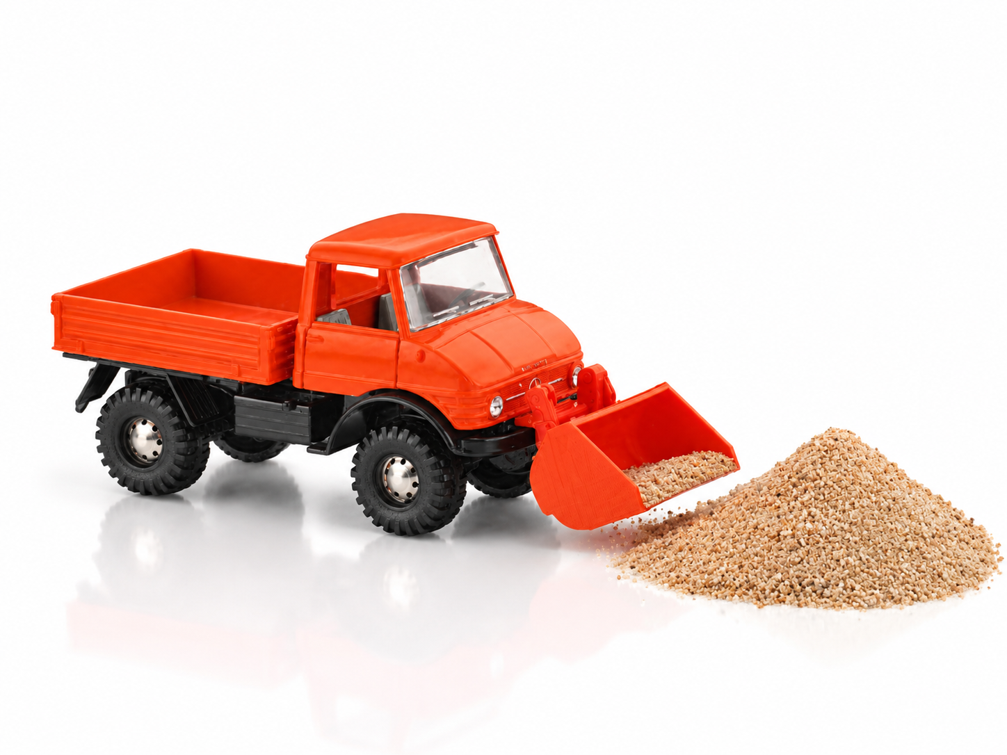 Märklin 1:43 MB Unimog Mehrzweckfahrzeug Metallmodell mit Zubehör Jubiläumsmodell 2009 18310